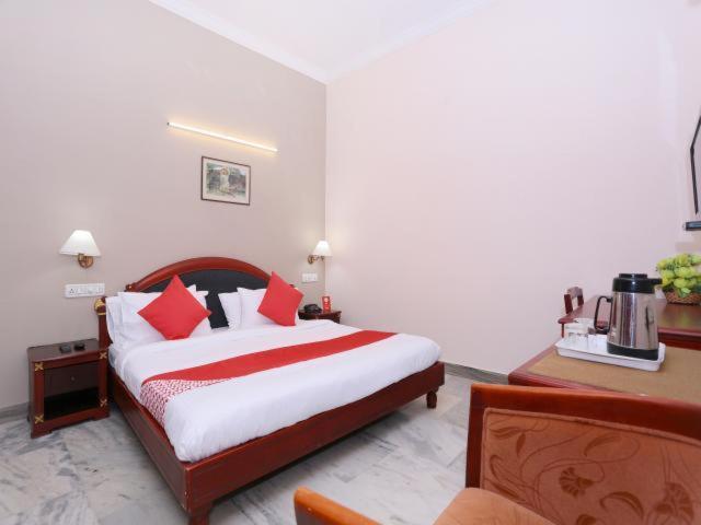 Ferienwohnung Karthika Residency Kochi Exterior foto